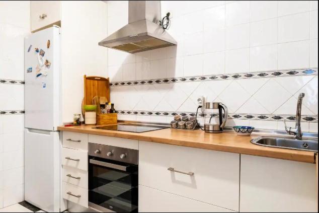 Acogedora Habitacion En Apartamento Compartido Amplio Y Centrico Γρανάδα Εξωτερικό φωτογραφία
